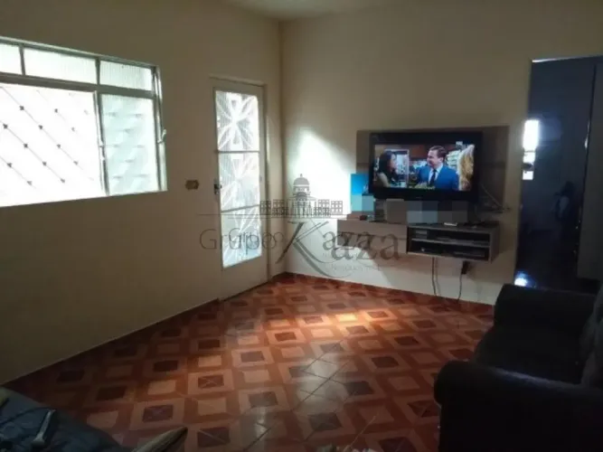Oportunidade - Casa - Vila Tesouro - 4 Dormitórios - 125m².