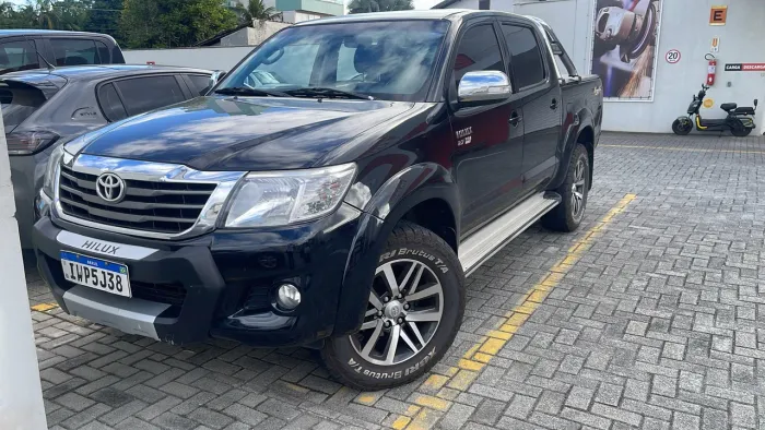 Toyota Hilux CD SRV 4X2 2.7 Flex 16V Aut. 2015