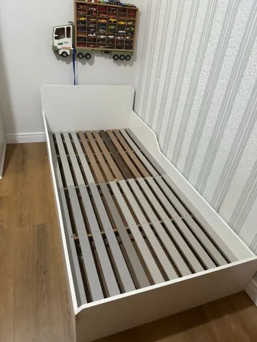Vendo cama para criança ou solteiro em MDF