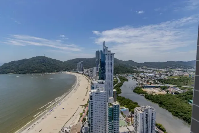 LUXO E REQUINTE FRENTE MAR 230M² 5suítes, 5vagas, mob/equip/decorado lazer compl. INCRÍVEL