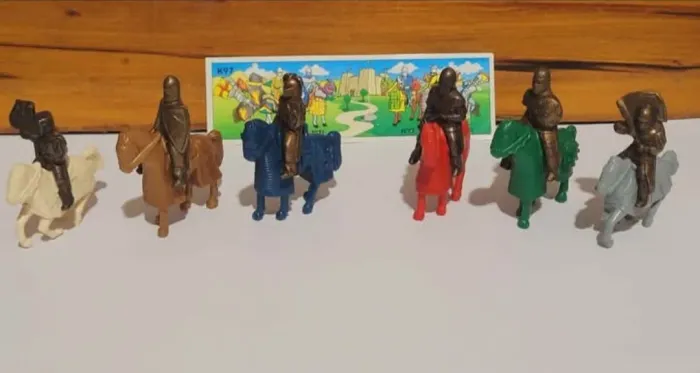 Coleção Kinder Ovo Cavaleiros Templários