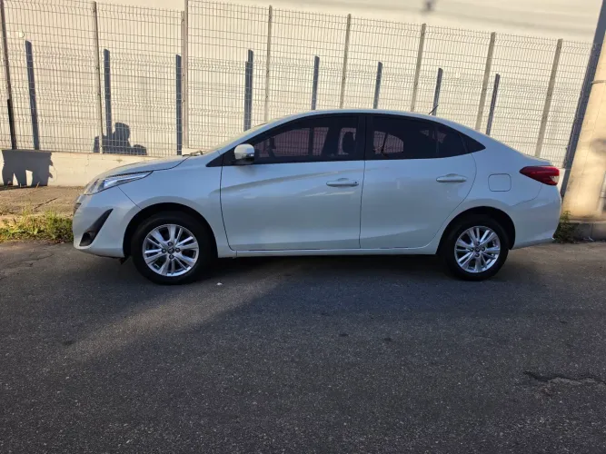 Toyota Yaris XL Sedan 1.5 Flex 16V 4P Aut. 2019