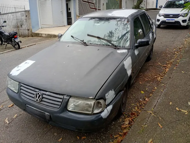 Volkswagen Santana 1.8 MI (álcool) 2003