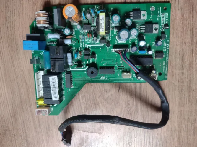 Placa da Evaporadora Midea ELCE-KFR70G/BP2N1Y-D1(1W).D.11.NP2-1 (202302130611)