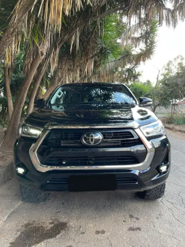 Toyota Hilux CD SRX 4X4 2.8 TDI 16V Diesel Aut. 2021