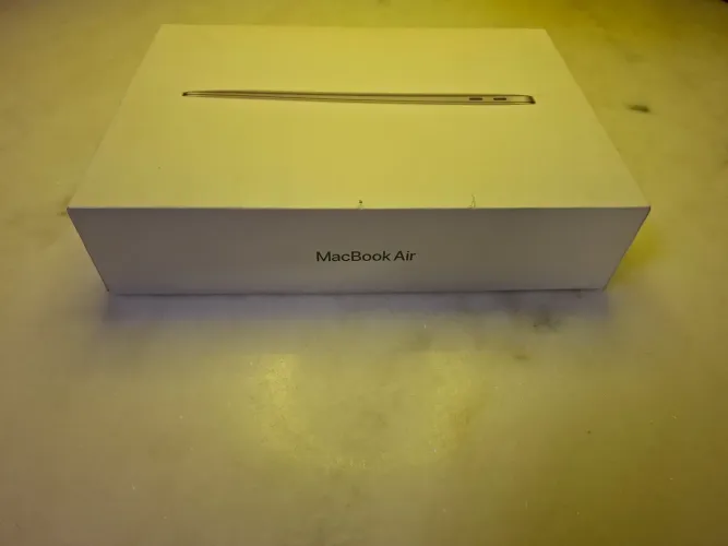 MacBook Air M1 2020 Impecável | Apenas 97 Ciclos | Caixa e Carregador