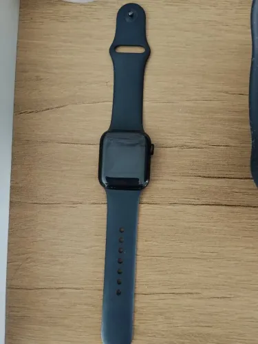 Watch Apple SE 40mm semi-novo