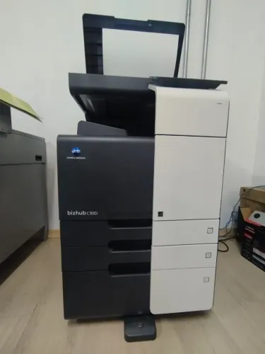 Impressora Konica Minolta 300i