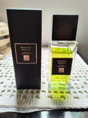 Perfume in The box