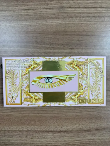 Paleta de Sombras Celestial Divinity,! Pat MC Grath