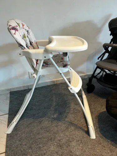 CARRINHO ZAP / BEBE CONFORTO / CADEIRA DE ALIMENTAÇÃO