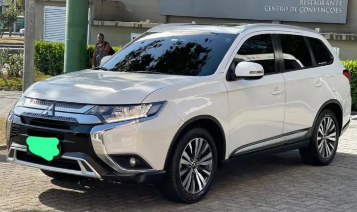 Mitsubishi Outlander HPE 2.0 16V 5P Aut. 2022