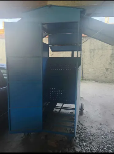 Trailer com rodas