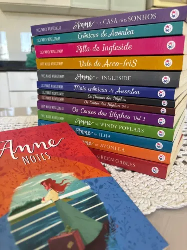 13 livros + Bloco de notas - Anne de Green Gables