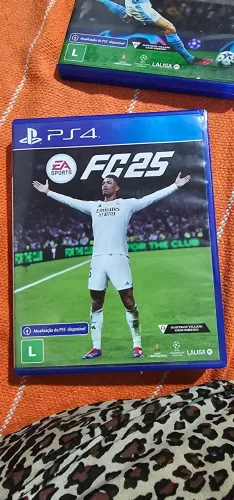 Vendo três, jogos PS4