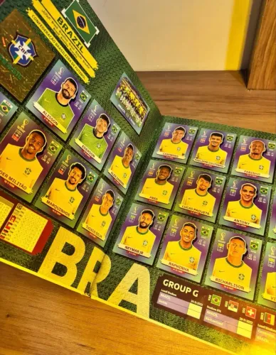 Álbum Copa 2022 Completo/ Neymar legend