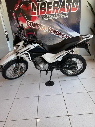 Honda Bros 160 ano 2023 único dono
