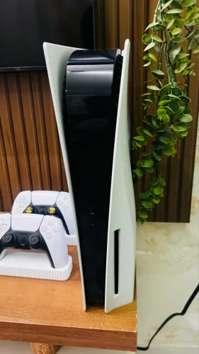 Playstation 5 mídia física, 2 controles