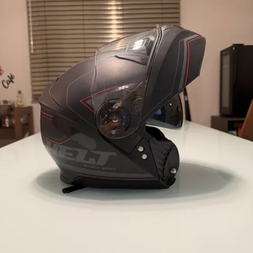 Capacete Helt Escamoteavel Com Óculos Interno Cor Preto Black Matt