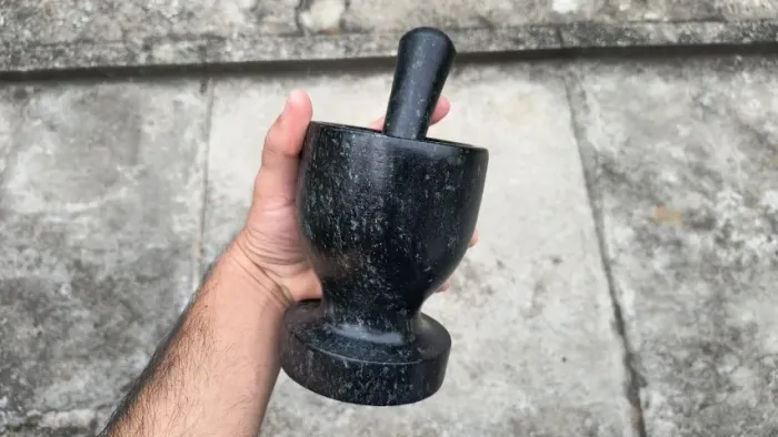 Pilão de pedra sabão com socador