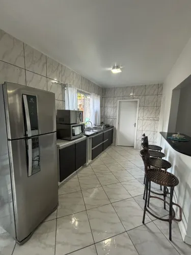 CASA PARA ALUGAR - COLONINHA | FLORIANÓPOLIS
