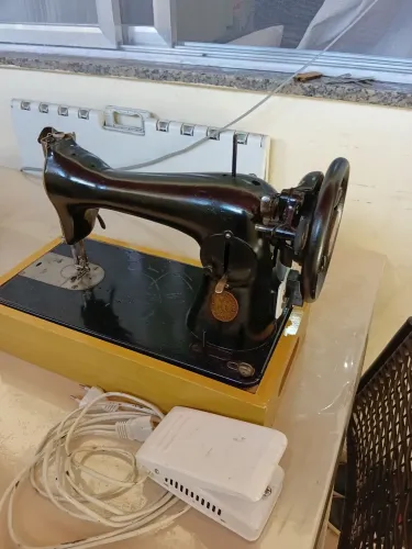 Máquina de costura 