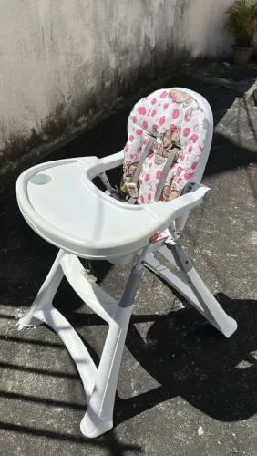Cadeirinha alimentação infantil