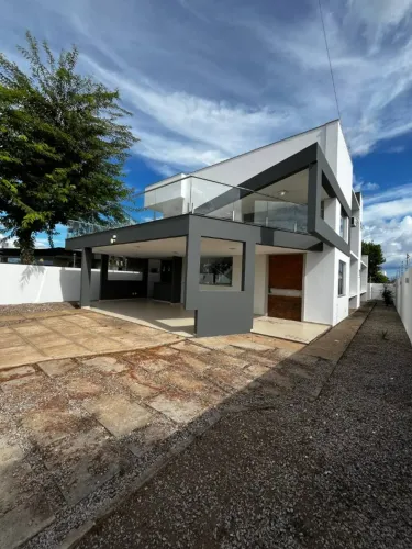 Casa com 4 Suítes 2 Vagas na Garagem para locação R$ 10.000/mês - Caçari - Boa Vista/RR
