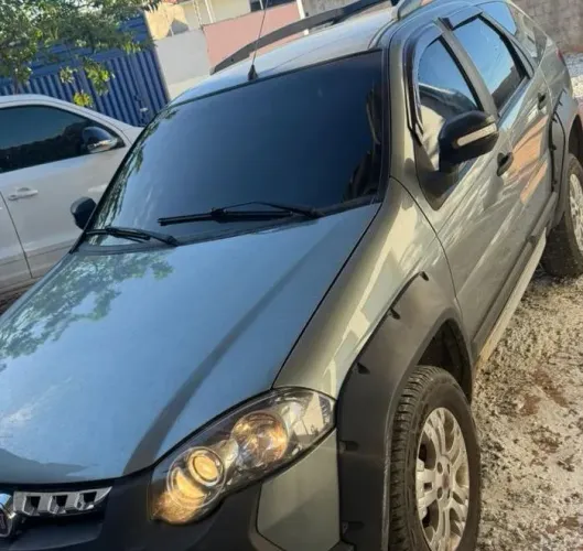 Fiat Palio Week.adv.lock.dualogic 1.8 Flex 2012
