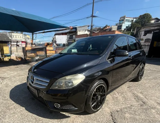 Mercedes-Benz Classe B 200 CGI 1.6 TB Sport 156cv AUT 2013