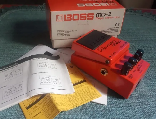 Pedal Mega Distortion Boss MD2