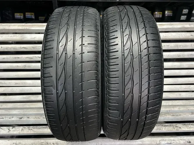 Par de Pneus 185/60/15 Bridgestone Turanza ER300 R$540,00 / Pneu 185/60R15