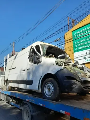 Sucata para retirada de peças - renault master 2.3