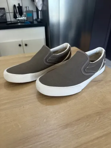 Hurley Slip On