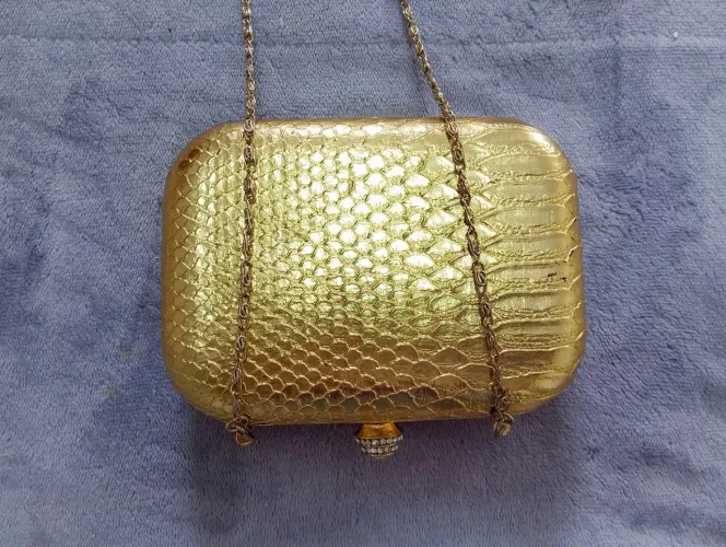 Bolsa Dourada para festa 