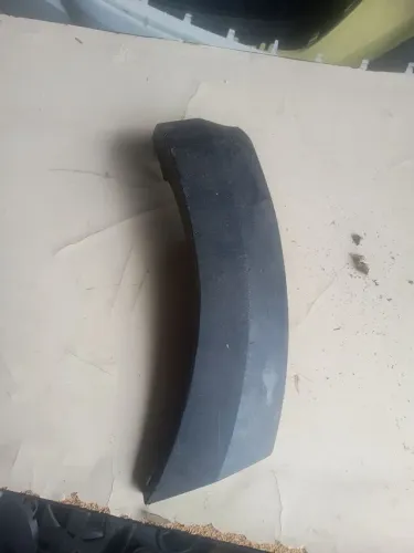 Moldura parachoque Saveiro G6 esquerda