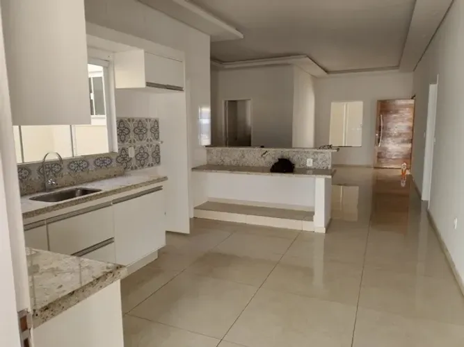 Térrea para venda tem 155 metros quadrados com 3 quartos em Riviera Santa Bárbara I - Buri