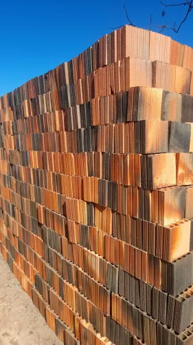 Mega promoção de tijolos diretamente de fábrica. 