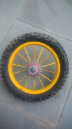Roda de bicicleta brinquedos bandeirantes