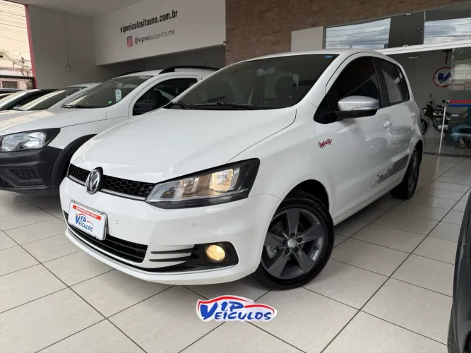 Volkswagen Fox Rock IN RIO 1.6 MI Total Flex 8V 5P 2016