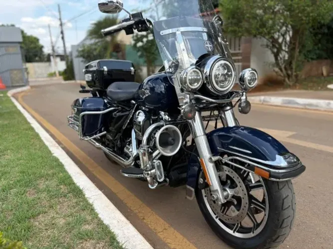 Road King Police (FLHP) - 2015