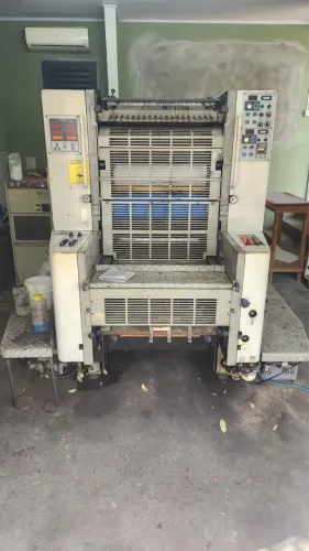 Vendo máquina impressora offset bicolor Sakurai