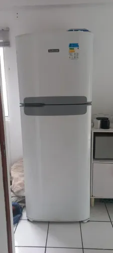 Geladeira 480L continental.