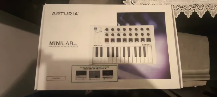 ARTURIA MINILAB MKII