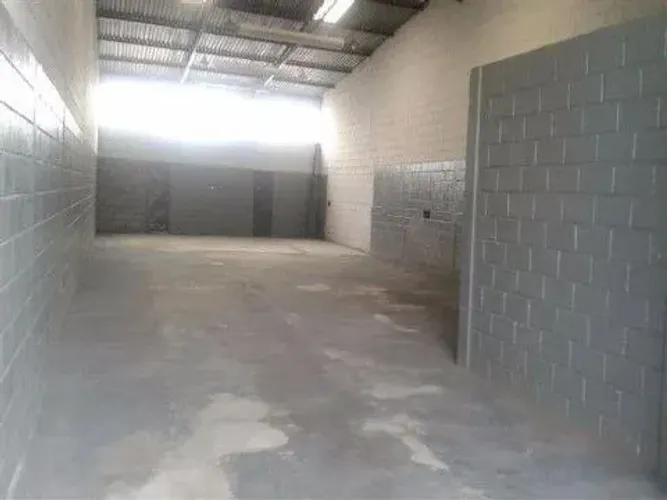 Galpão à venda em Sorocaba-SP, Vila Nova Sorocaba 310,00 m² de área