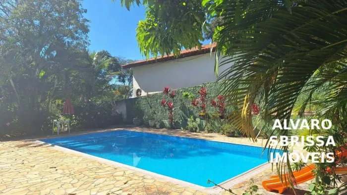 Linda chácara à venda no Condominio Chácara Flórida- Itu-SP