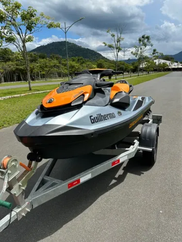 Jet Ski Sea-Doo gti  170 2021 Com Som e carretinha 