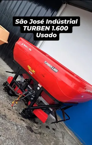 Distribuidor de calcário e sementes