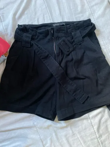 Short preto Riachuelo