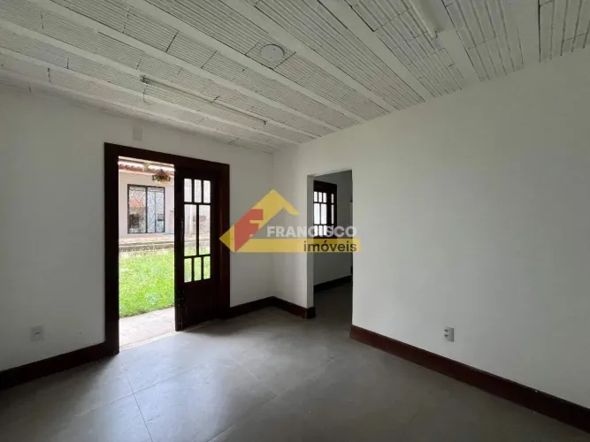 Casa localizada no bairro Centro